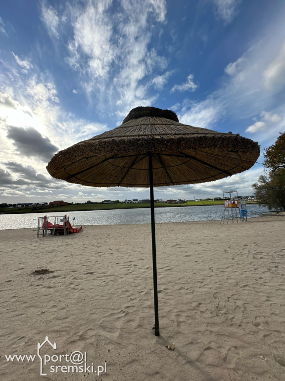 Realizacja projektów BO na plaży w Śremie