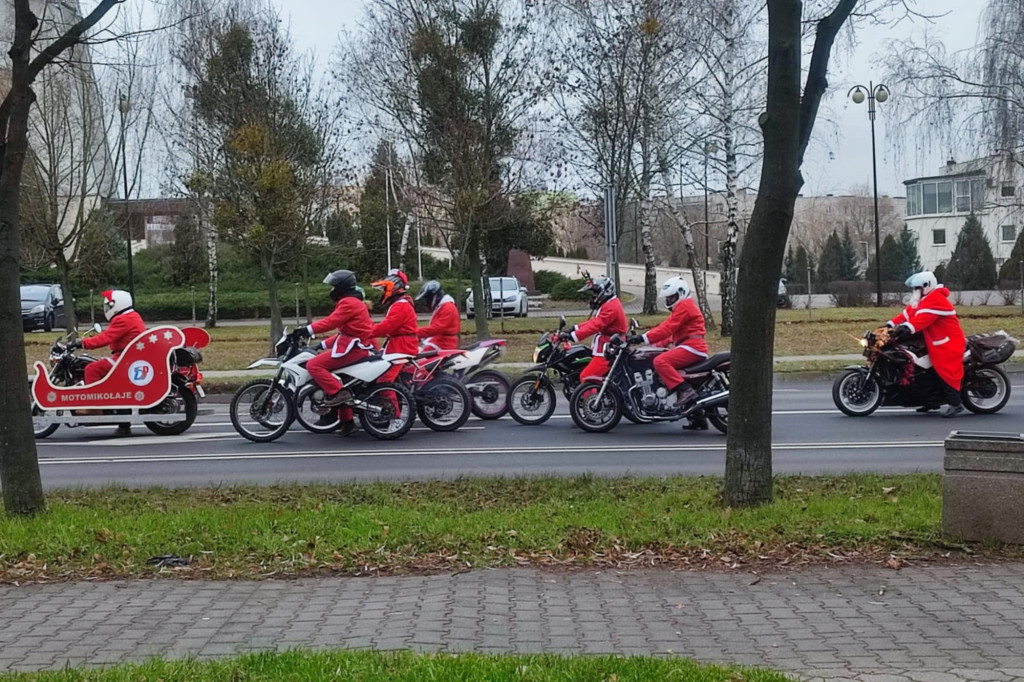 Motomikołaje przejechali ulicami Śremu