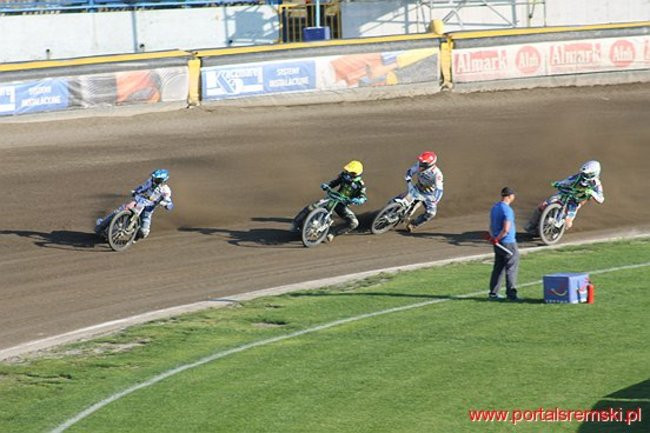 Byki lepsze od Rekinów