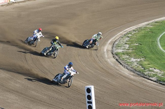 Byki lepsze od Rekinów