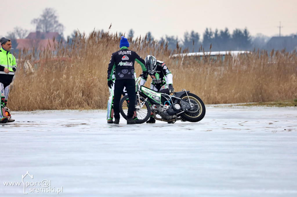 Amatorzy speedway,a na lodzie