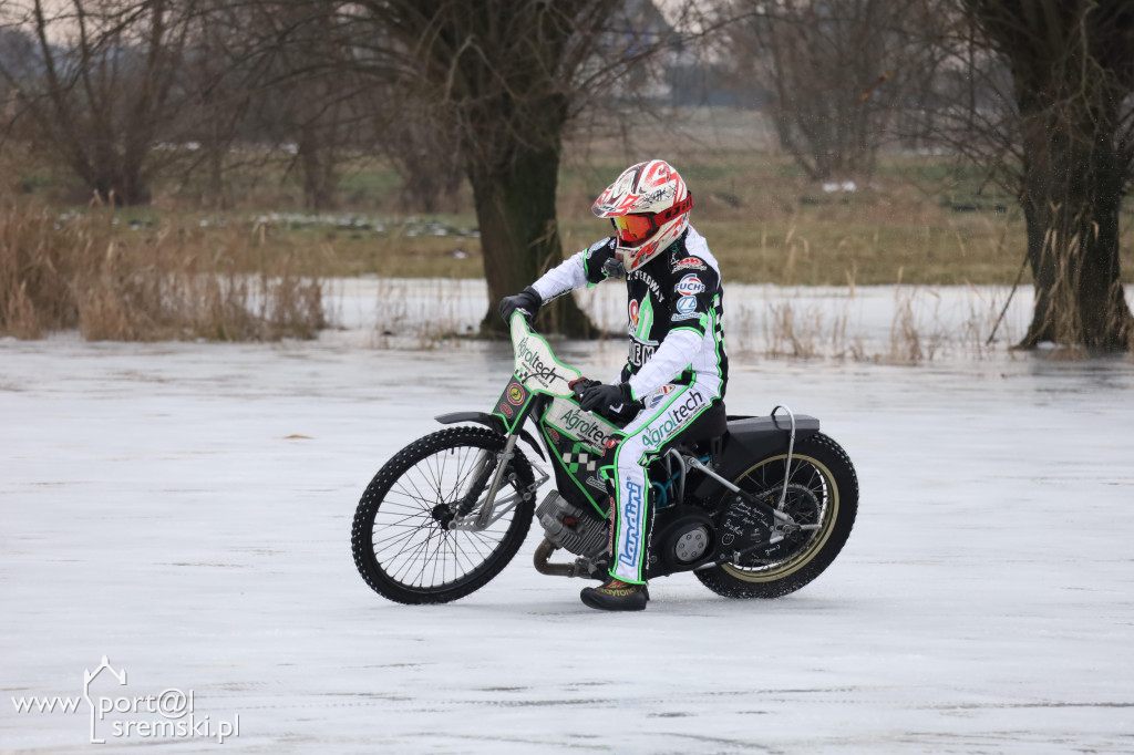 Amatorzy speedway,a na lodzie