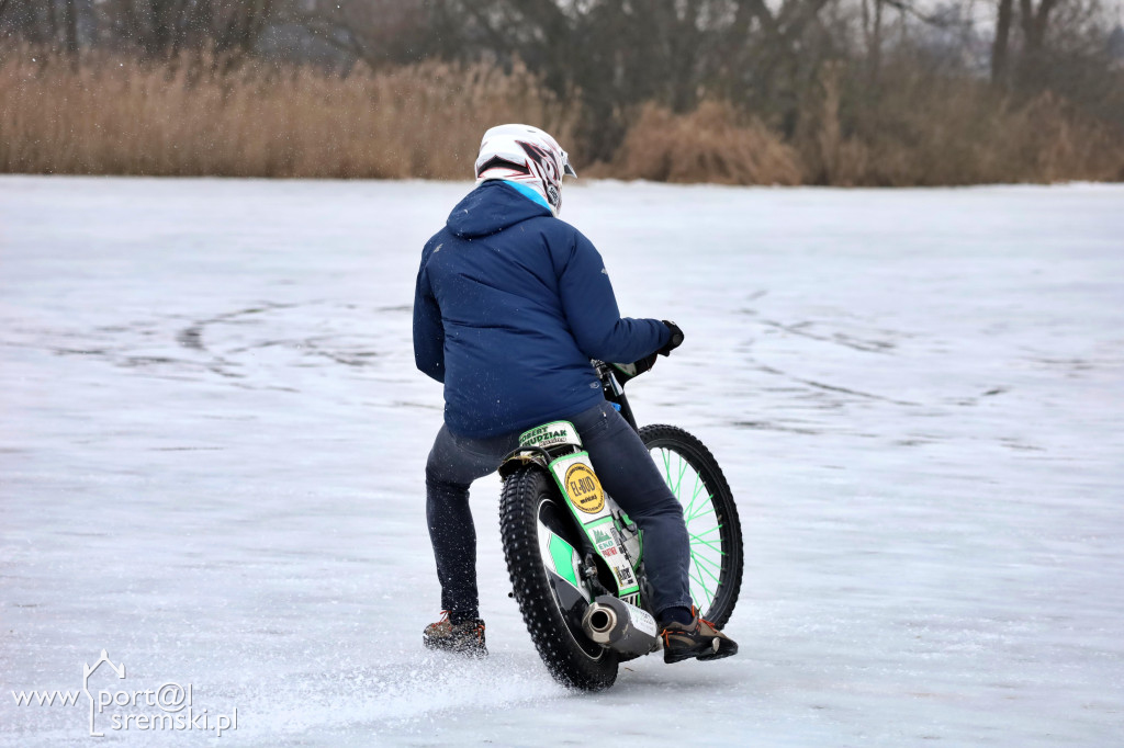 Amatorzy speedway,a na lodzie