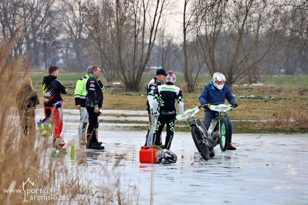 Amatorzy speedway,a na lodzie