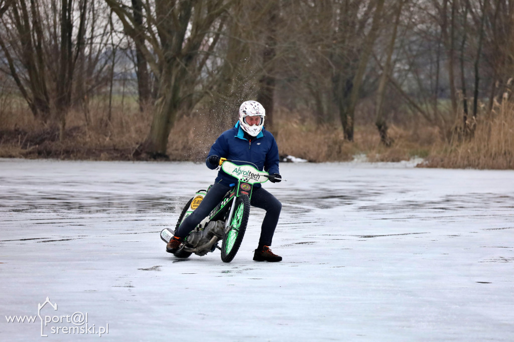 Amatorzy speedway,a na lodzie