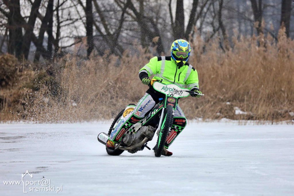 Amatorzy speedway,a na lodzie