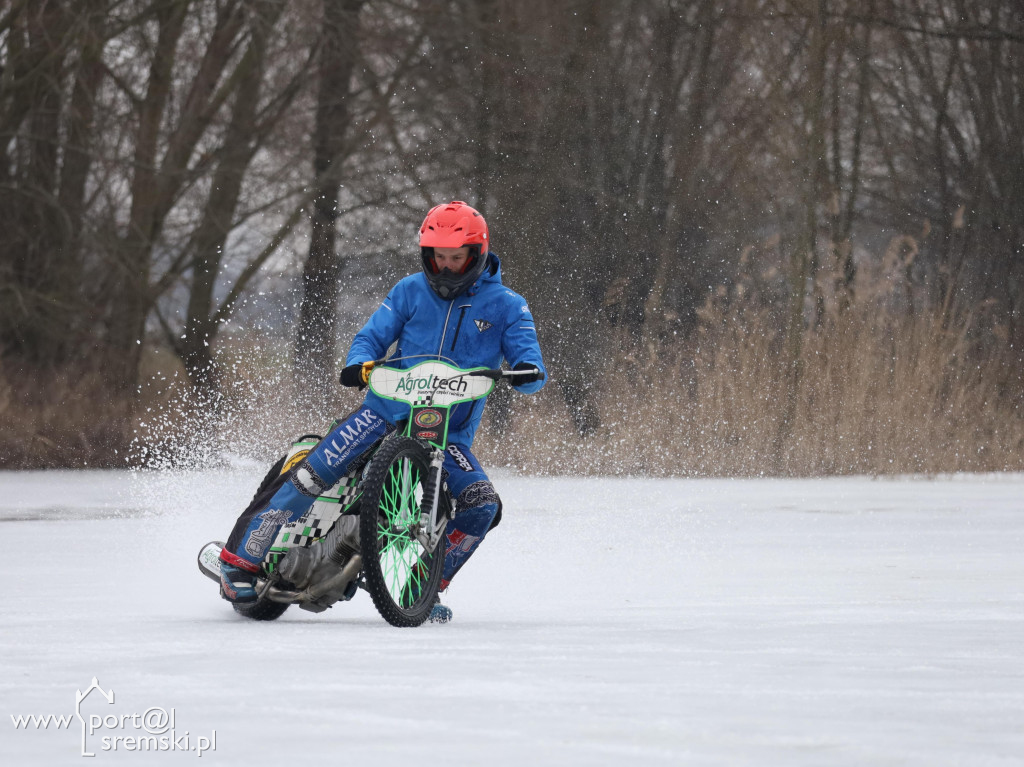 Amatorzy speedway,a na lodzie