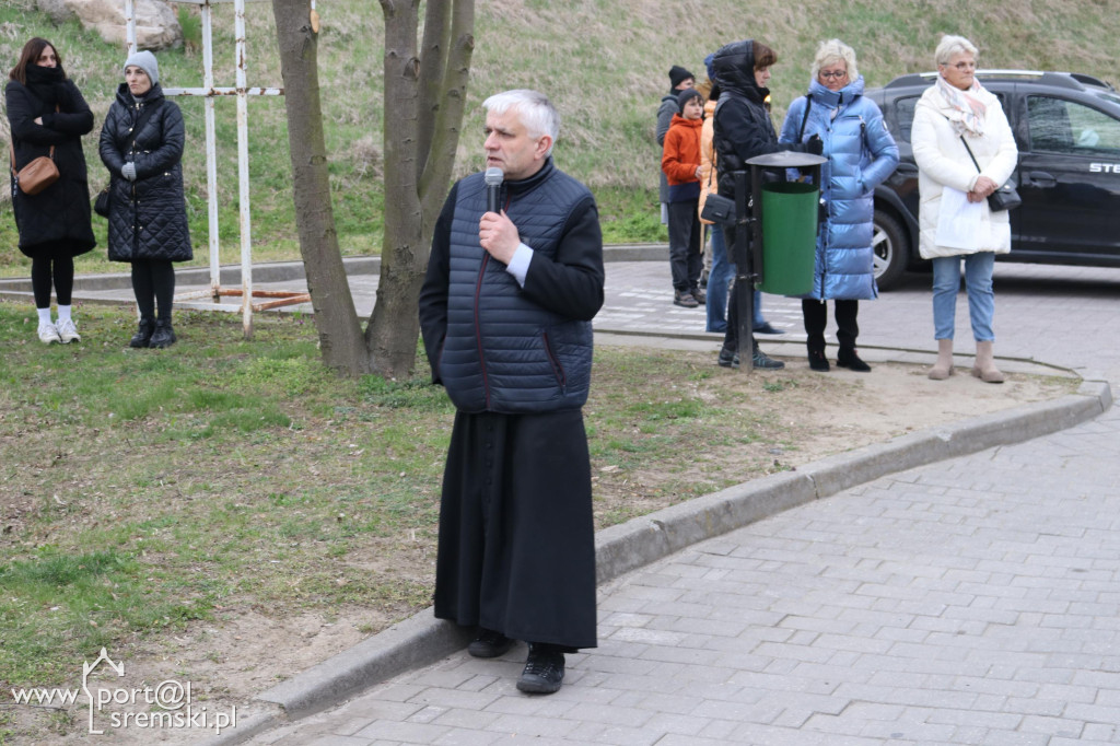 Droga Krzyżowa w Dolsku