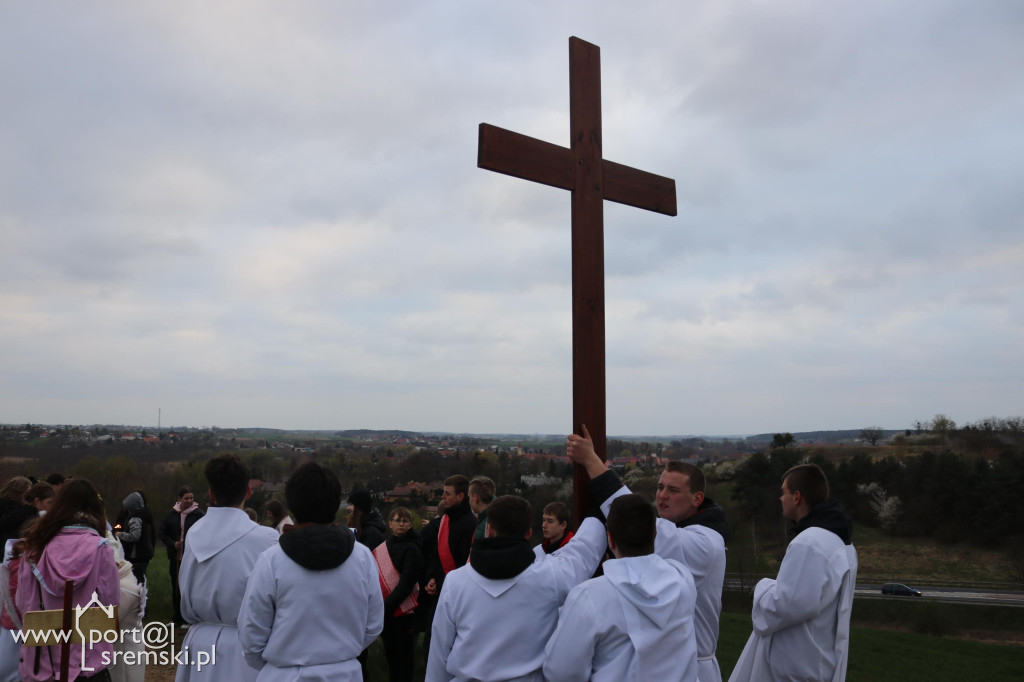 Droga Krzyżowa w Dolsku