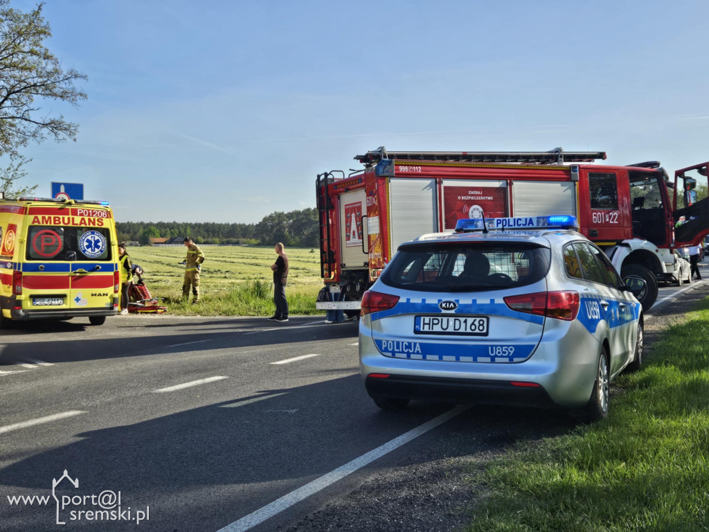 Wypadek na DW436 w Chrząstowie