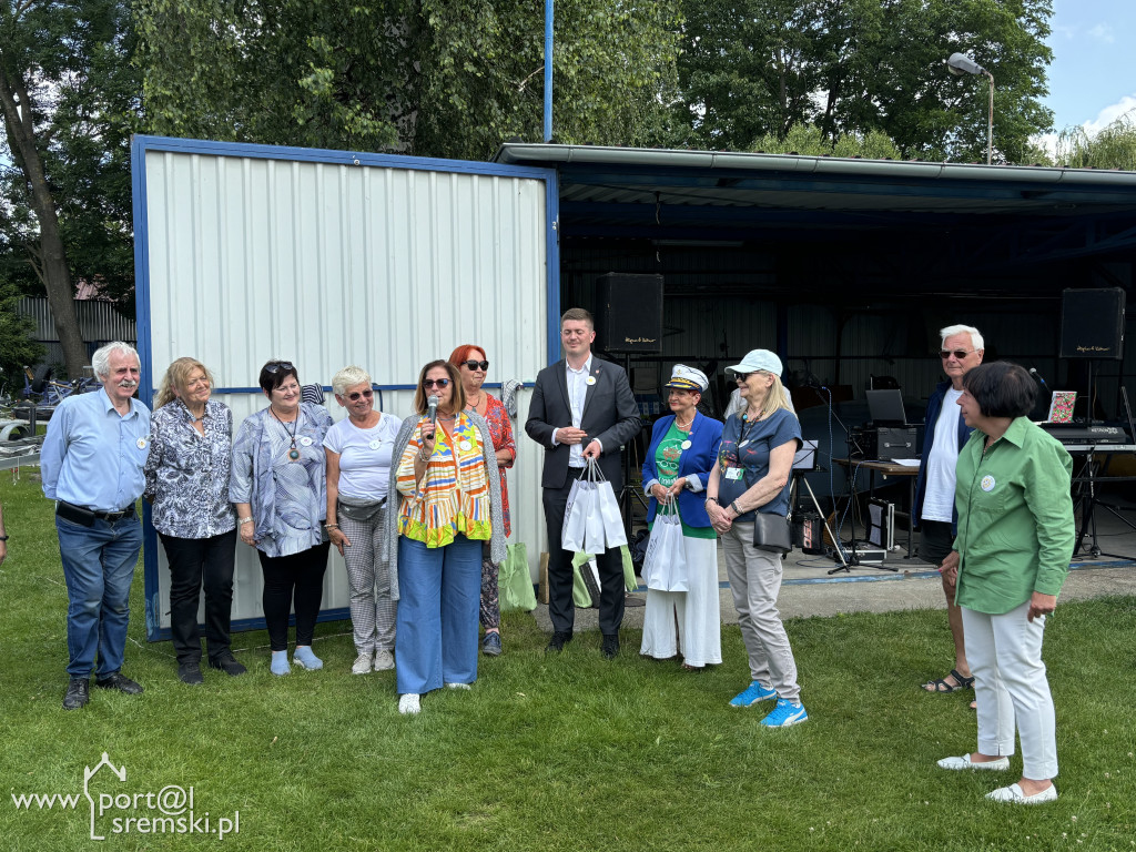 Spotkanie Rad Seniorów nad jeziorem w Śremie