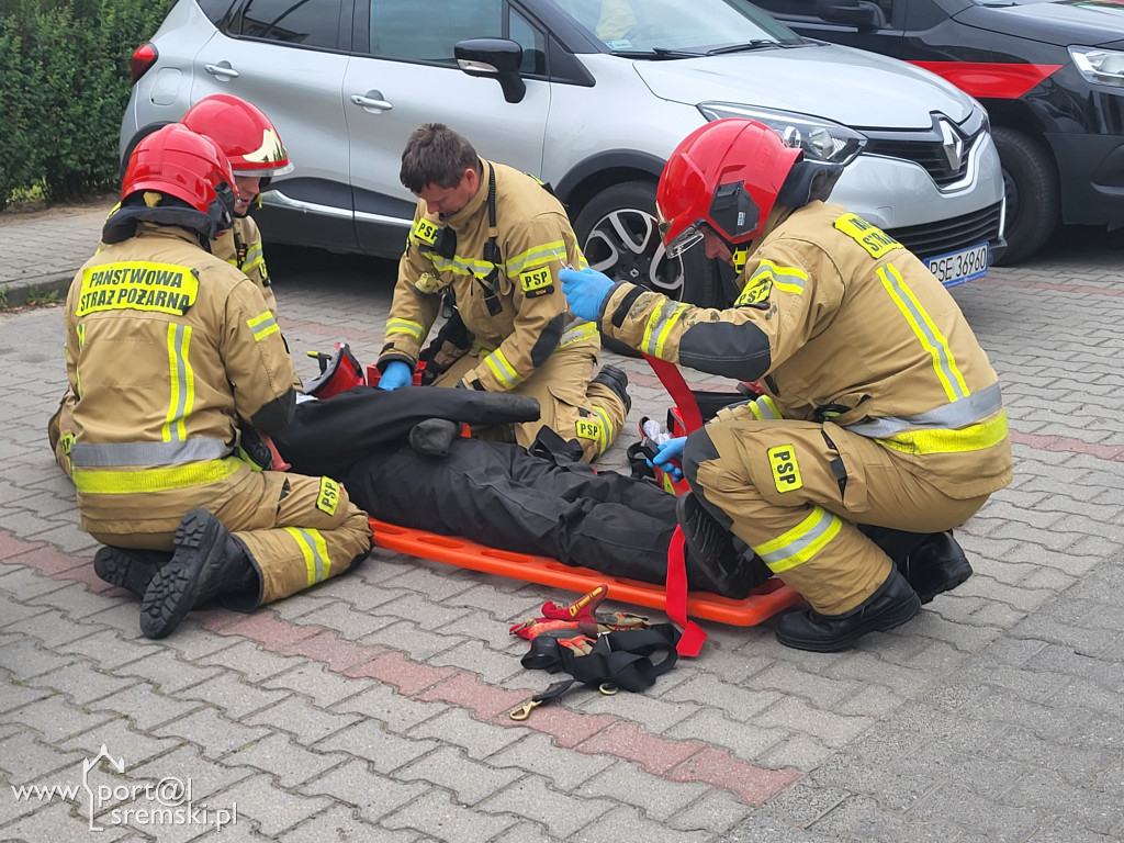 Próbny alarm bombowy w śremskiej bibliotece