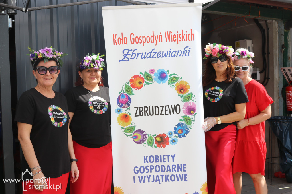 Pokazy sportów wodnych nad Jeziorem Grzymisławskim