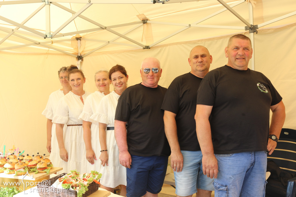 Pokazy sportów wodnych nad Jeziorem Grzymisławskim
