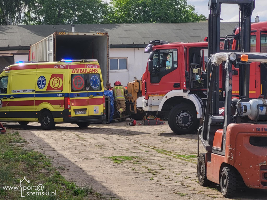 Wypadek przy pracy (ul. Podwale) w Śremie