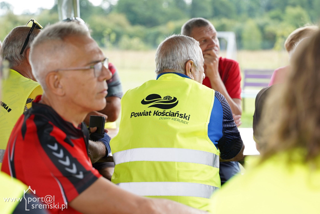 Kolarze z Racotu wsparli schronisko dla zwierząt. Przekazali środki z własnej akcji
