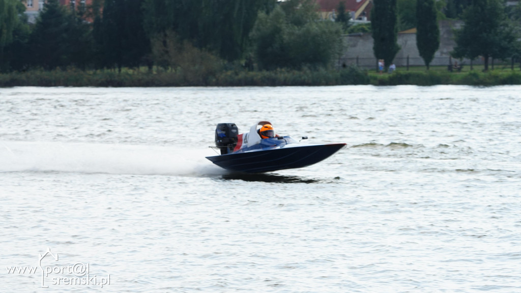 Zawody motorowodne w Rogoźnie