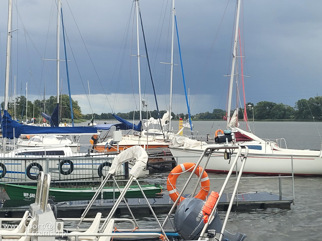 Akcja ratownicza na jeziorze w Śremie
