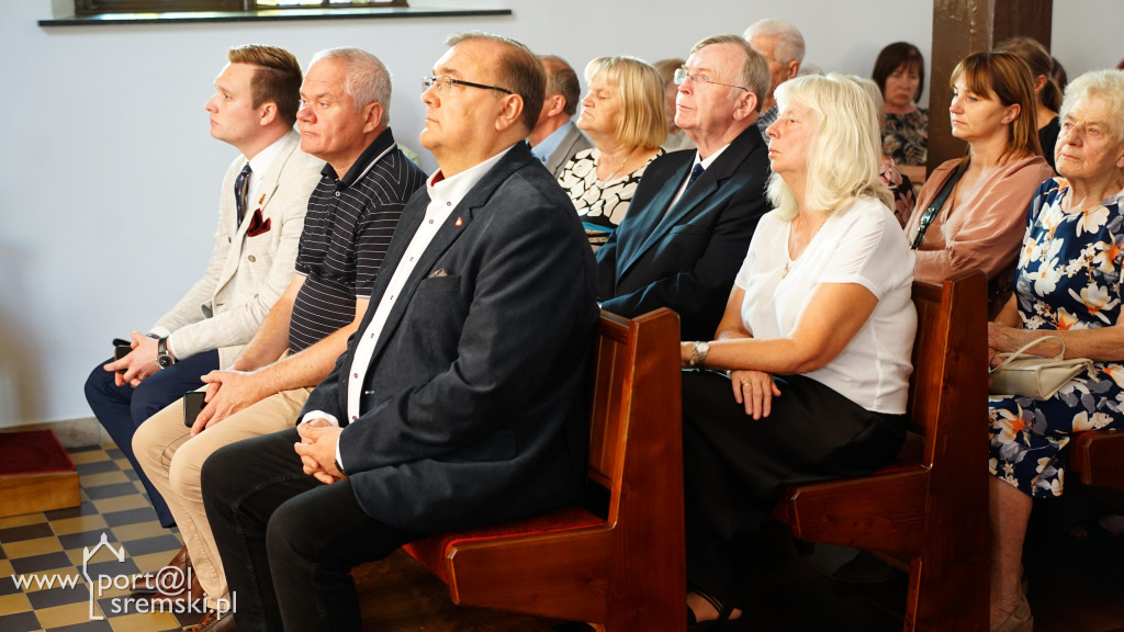 Uroczyste poświęcenie odrestaurowanego kościoła