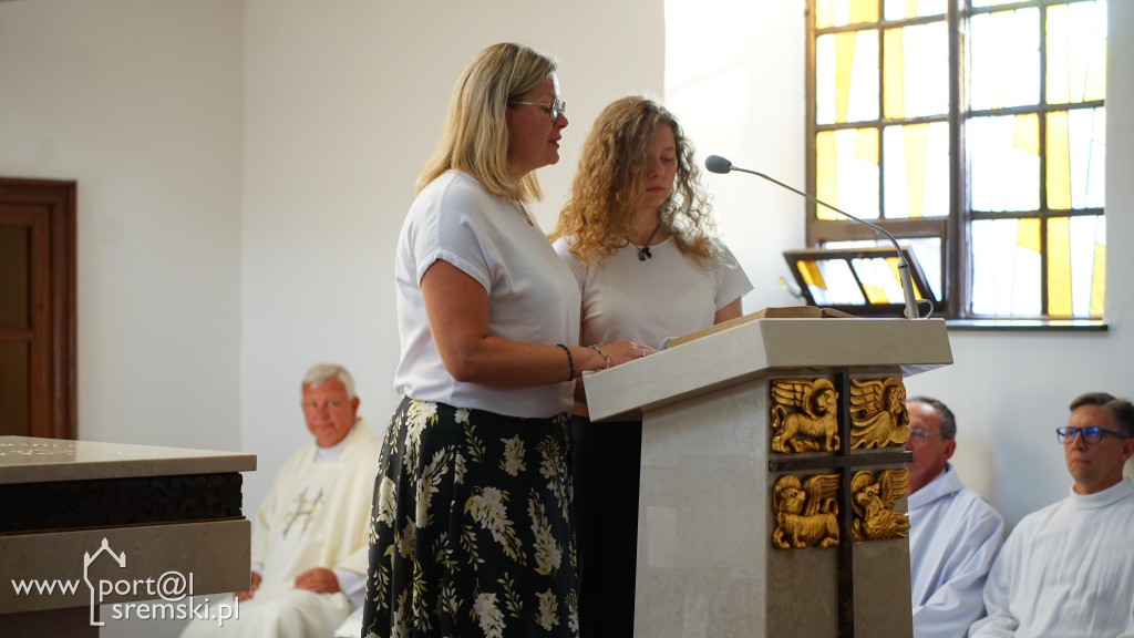 Uroczyste poświęcenie odrestaurowanego kościoła