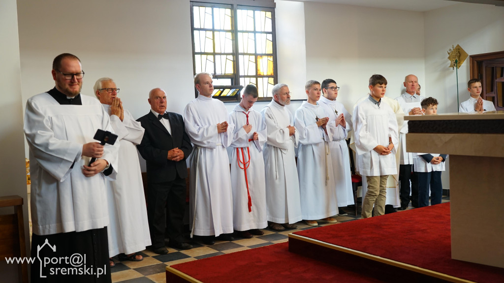 Uroczyste poświęcenie odrestaurowanego kościoła