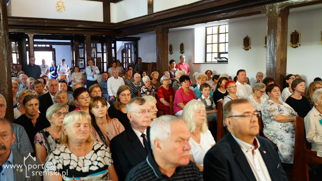 Uroczyste poświęcenie odrestaurowanego kościoła