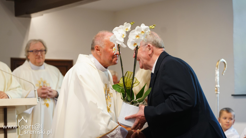 Uroczyste poświęcenie odrestaurowanego kościoła