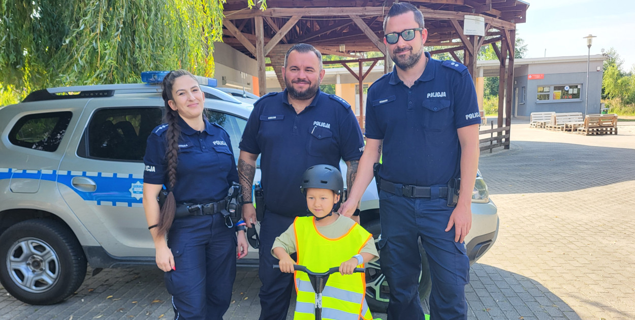 Spotkanie na plaży z Policją