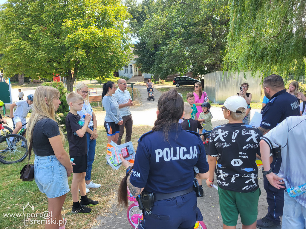 Spotkanie na plaży z Policją