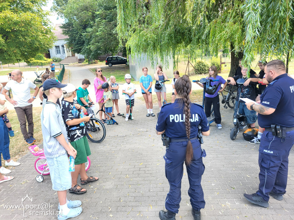Spotkanie na plaży z Policją
