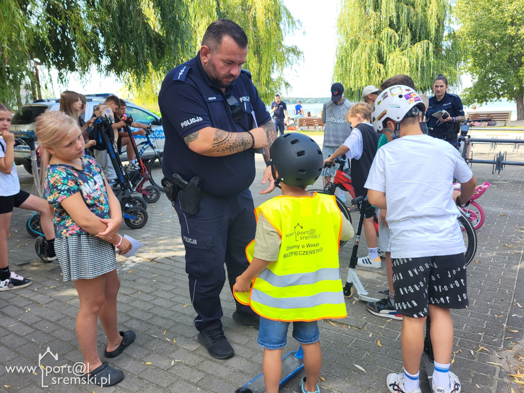 Spotkanie na plaży z Policją