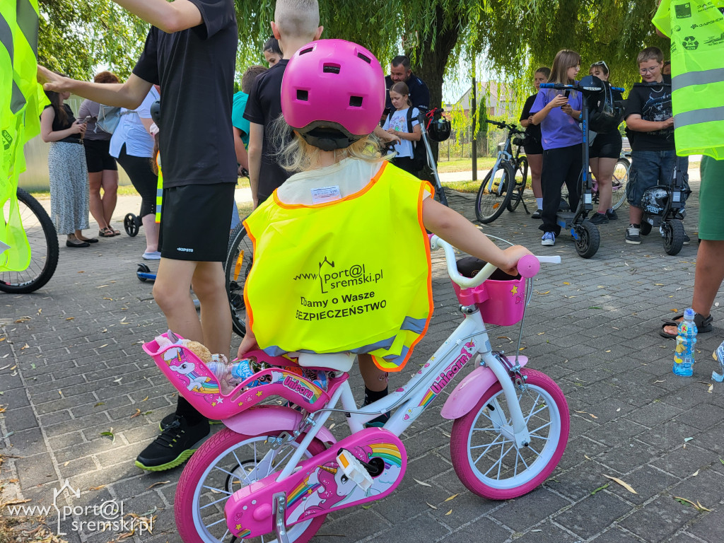 Spotkanie na plaży z Policją