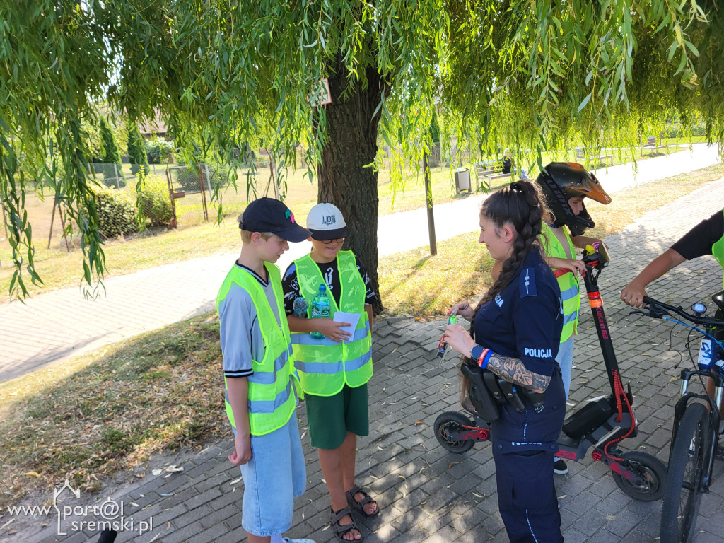 Spotkanie na plaży z Policją