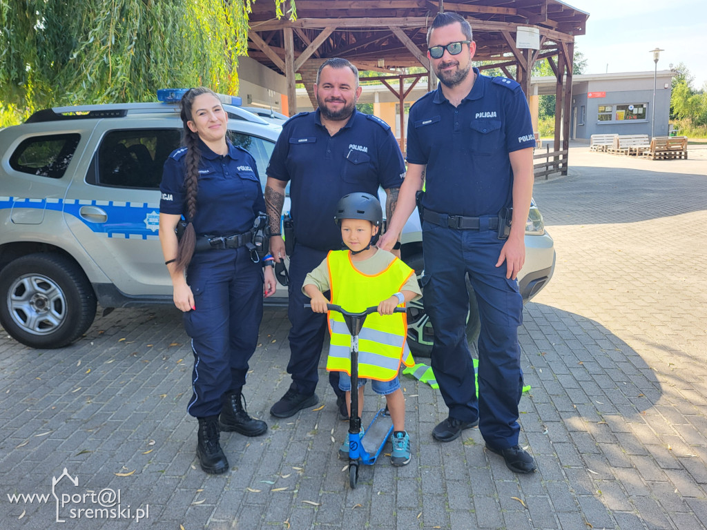 Spotkanie na plaży z Policją