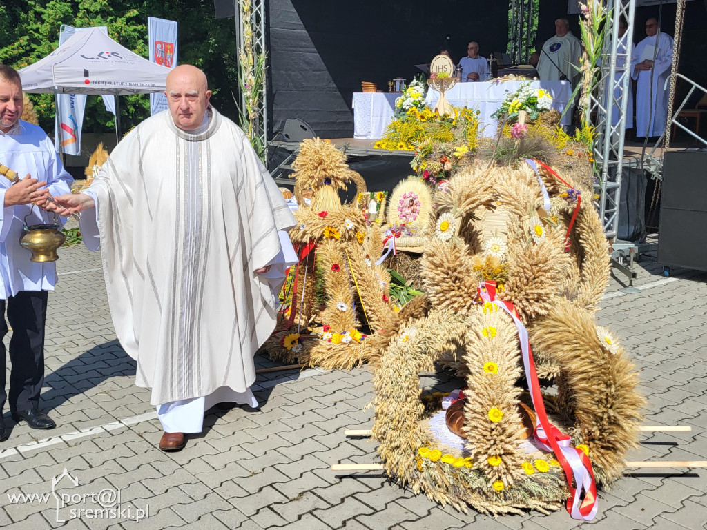 Dożynki w Grzybnie