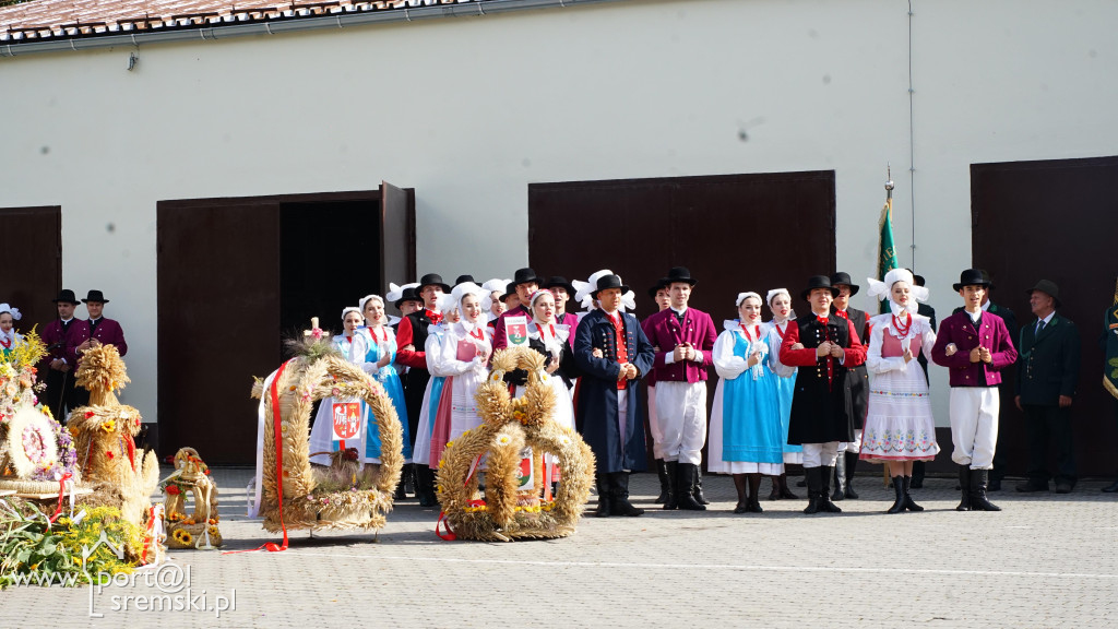 Dożynki w Grzybnie