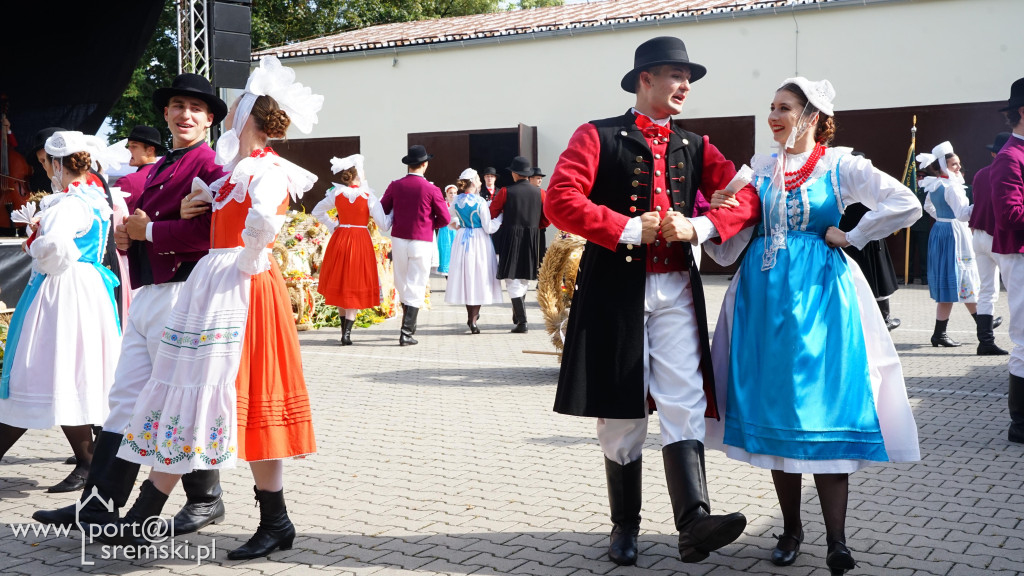 Dożynki w Grzybnie