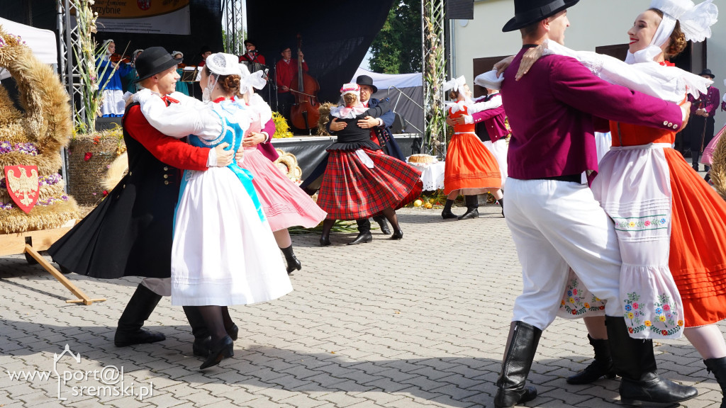 Dożynki w Grzybnie