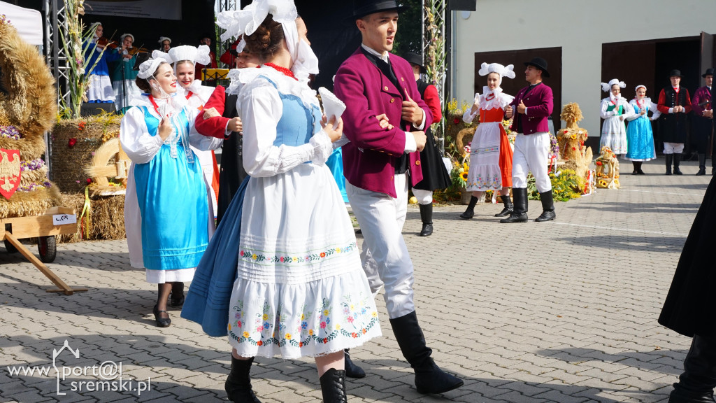 Dożynki w Grzybnie