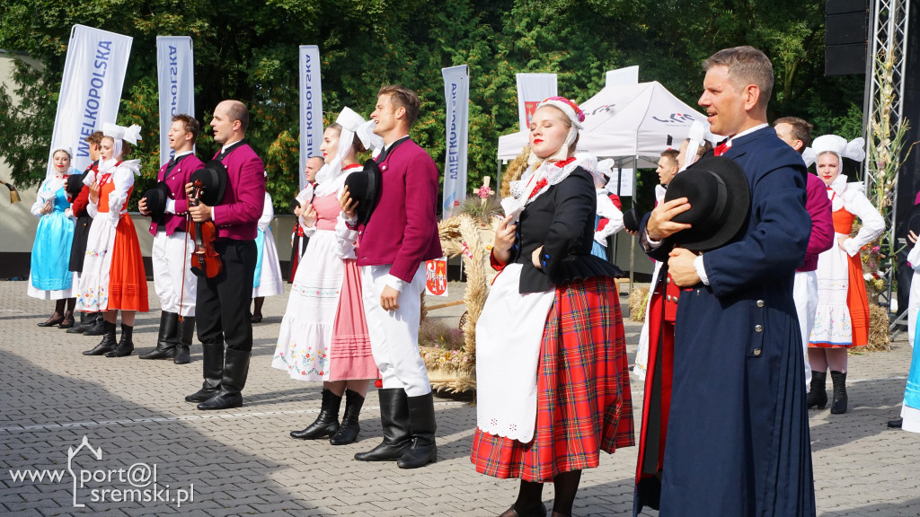 Dożynki w Grzybnie