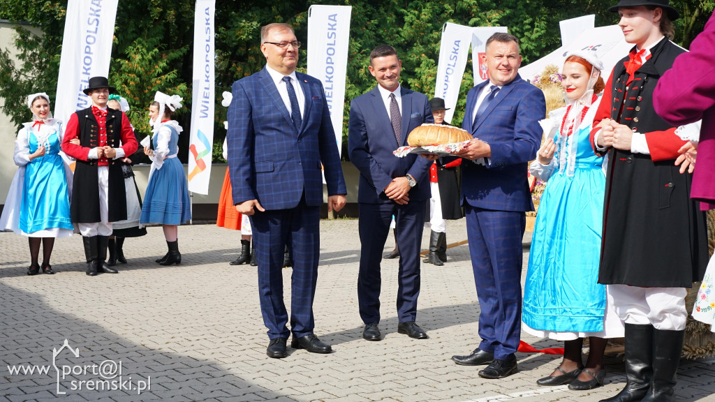 Dożynki w Grzybnie