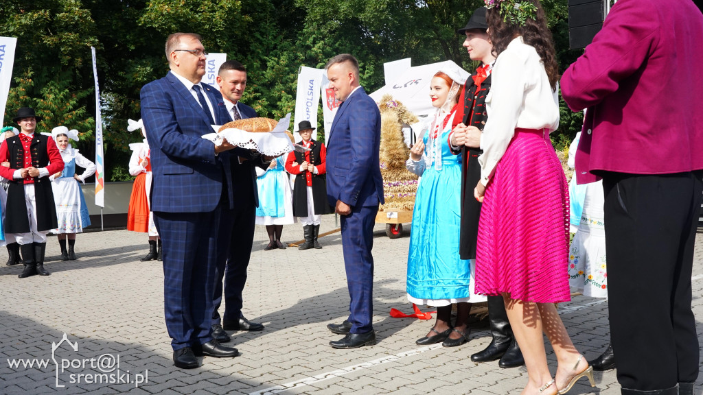 Dożynki w Grzybnie