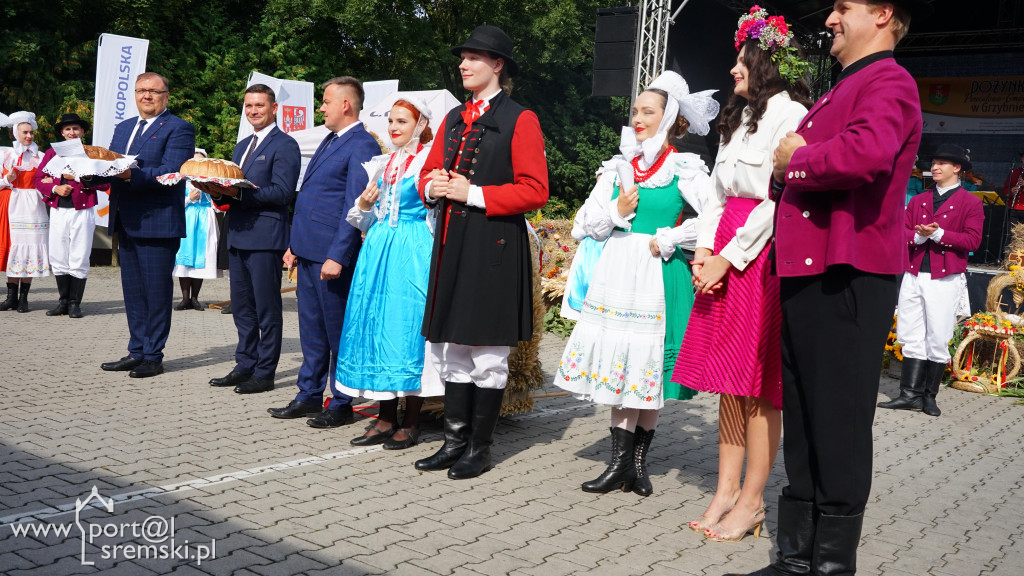 Dożynki w Grzybnie