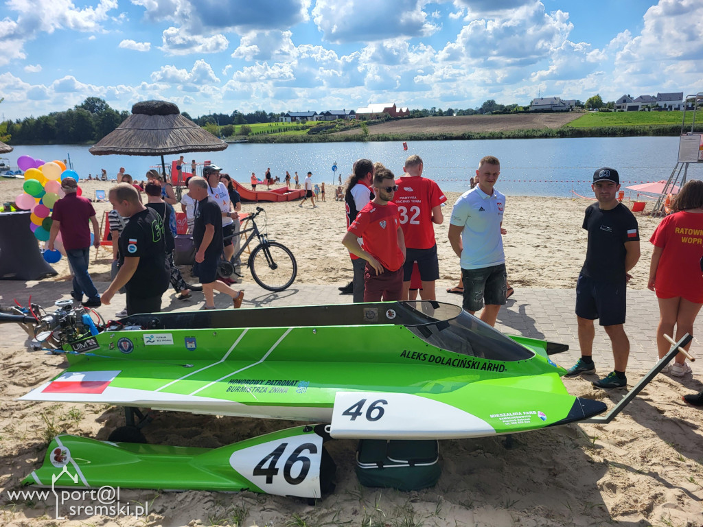 Zakończenie sezonu letniego na plaży