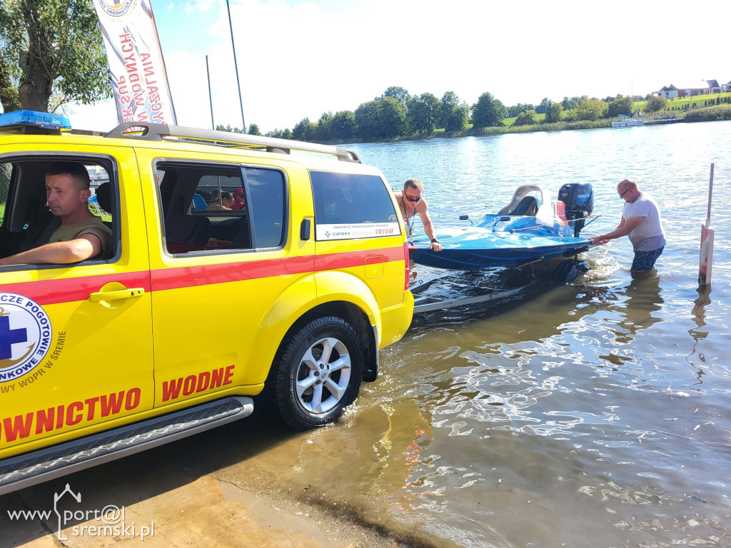 Zakończenie sezonu letniego na plaży