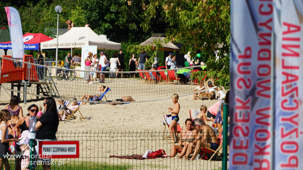 Zakończenie sezonu letniego na plaży