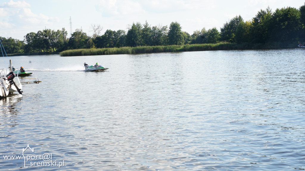 Zakończenie sezonu letniego na plaży