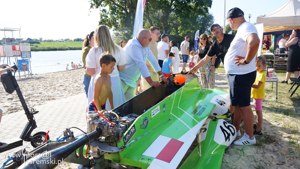 Zakończenie sezonu letniego na plaży