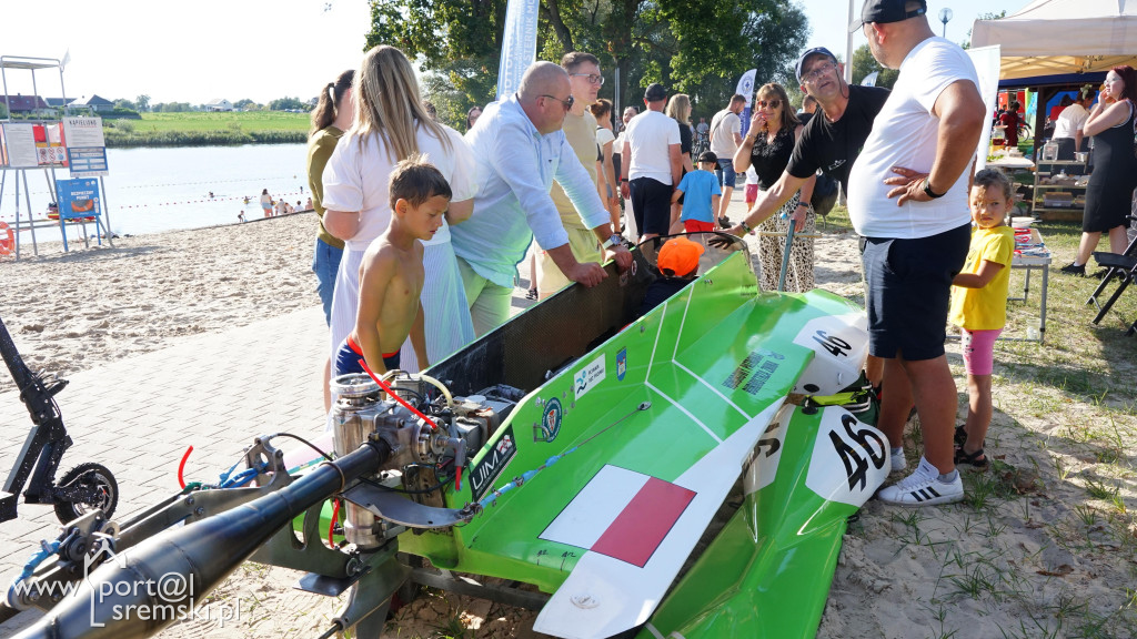 Zakończenie sezonu letniego na plaży