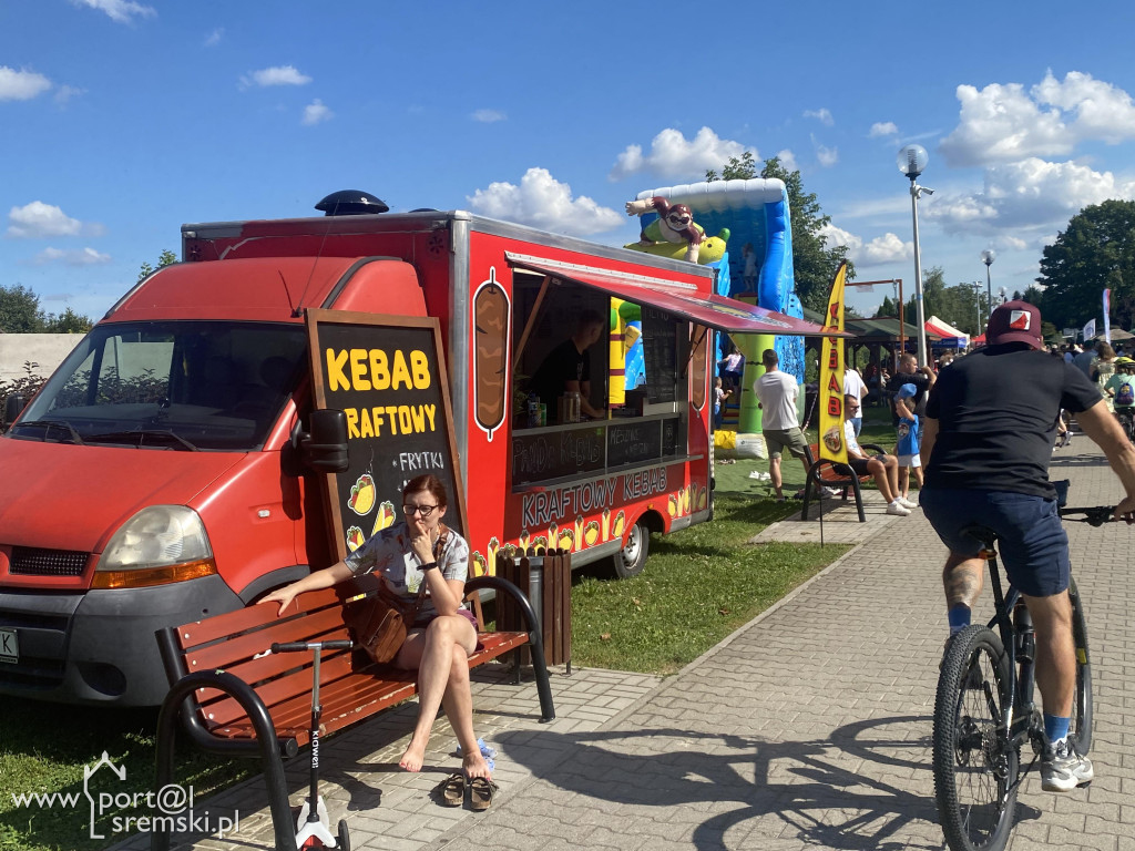 Zakończenie sezonu letniego na plaży